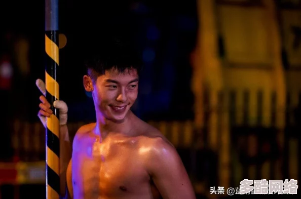 体育生Gay脱裤子-自-慰-感受:用户评价称“真实体验,情感深刻,强烈推荐分享” 体育生Gay脱裤子-自-慰-感受:用户评价称“真实体验,情感深刻,强烈推荐分享”