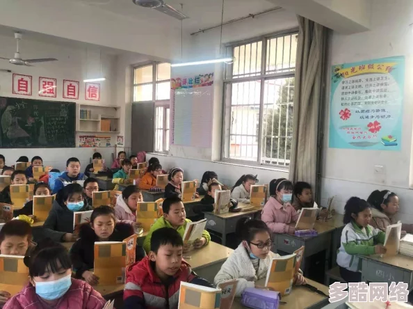 黄色污应用引发社会关注，专家呼吁加强监管与法律措施以保护青少年安全和网络环境健康