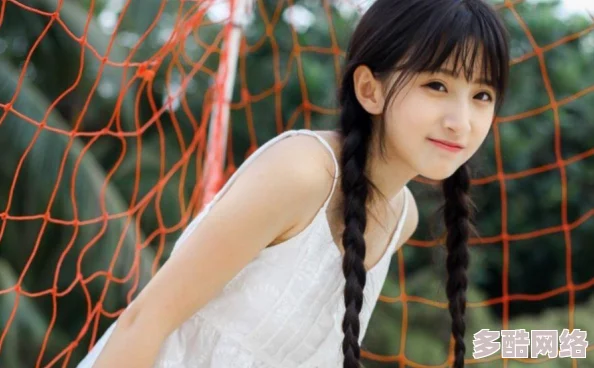 好色站惊现超高人气直播,数万网友围观,主播竟然公开分享私密生活细节,引发热议与争议! 好色站惊现超高人气直播,数万网友围观,主播竟然公开分享私密生活细节,引发热议与争议!