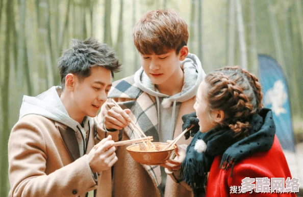 五一吃瓜--今日惊曝：知名明星被曝隐婚生子，引发网友热议，背后真相让人震惊不已！